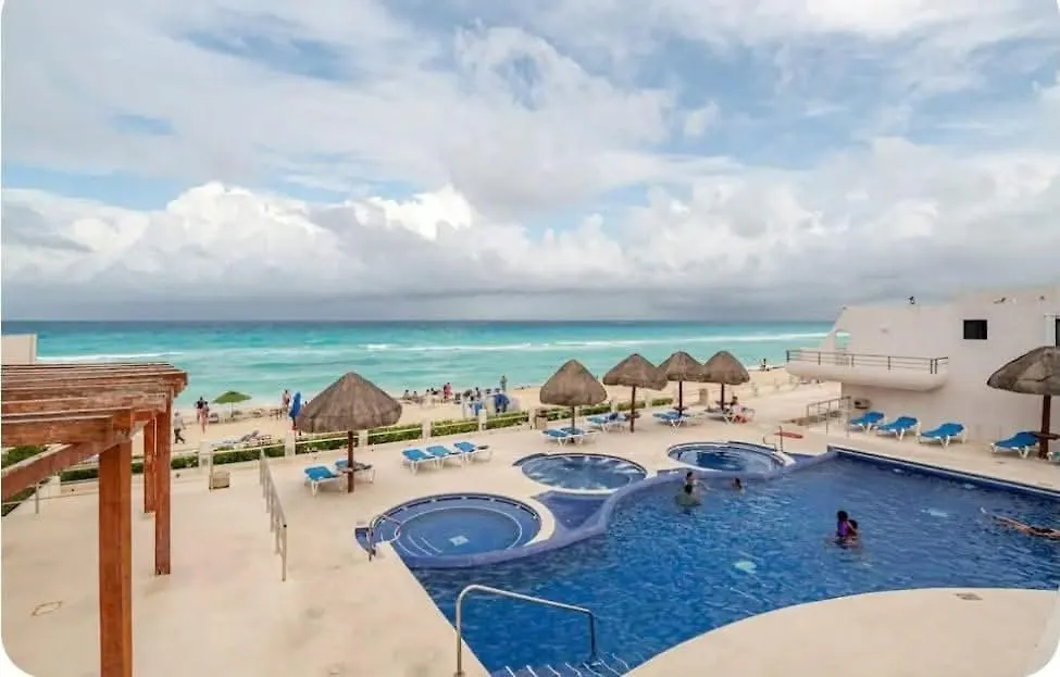 Marlyn Apartaments Luxury Cancun